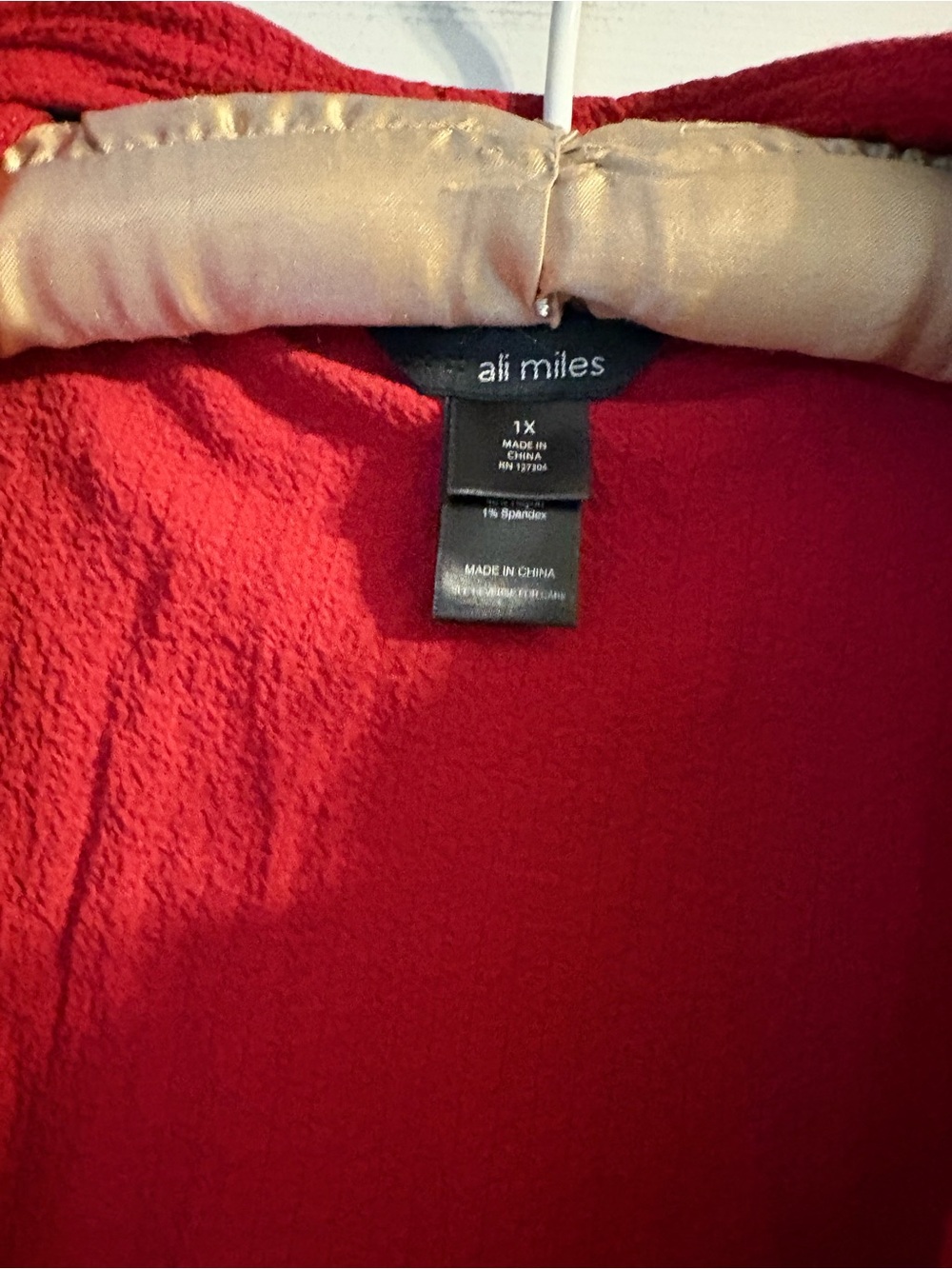 Ali Miles Red Textured Button-Front Jacket - Picture 3 of 4